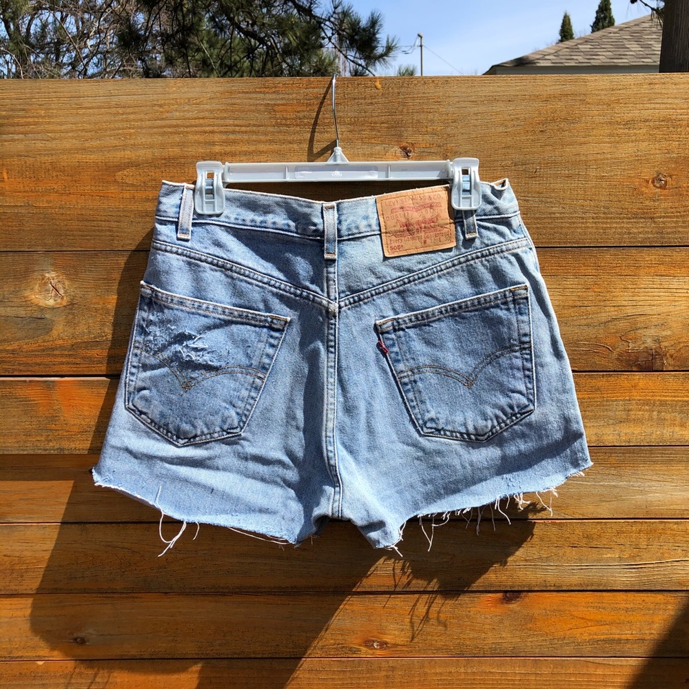Levi’s Denim Hand Distressed Jean Shorts Size 32